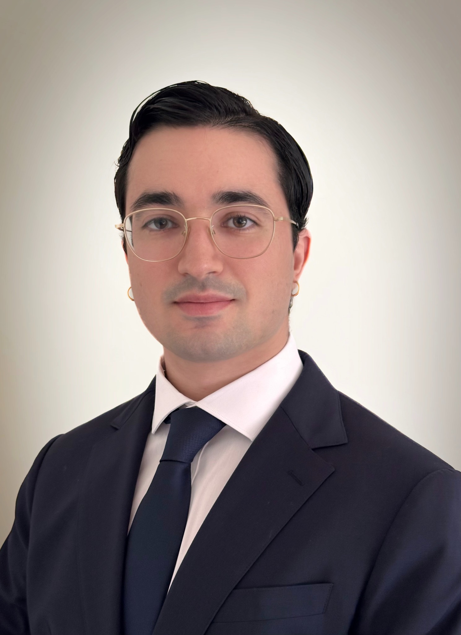 Nicholas Gold headshot